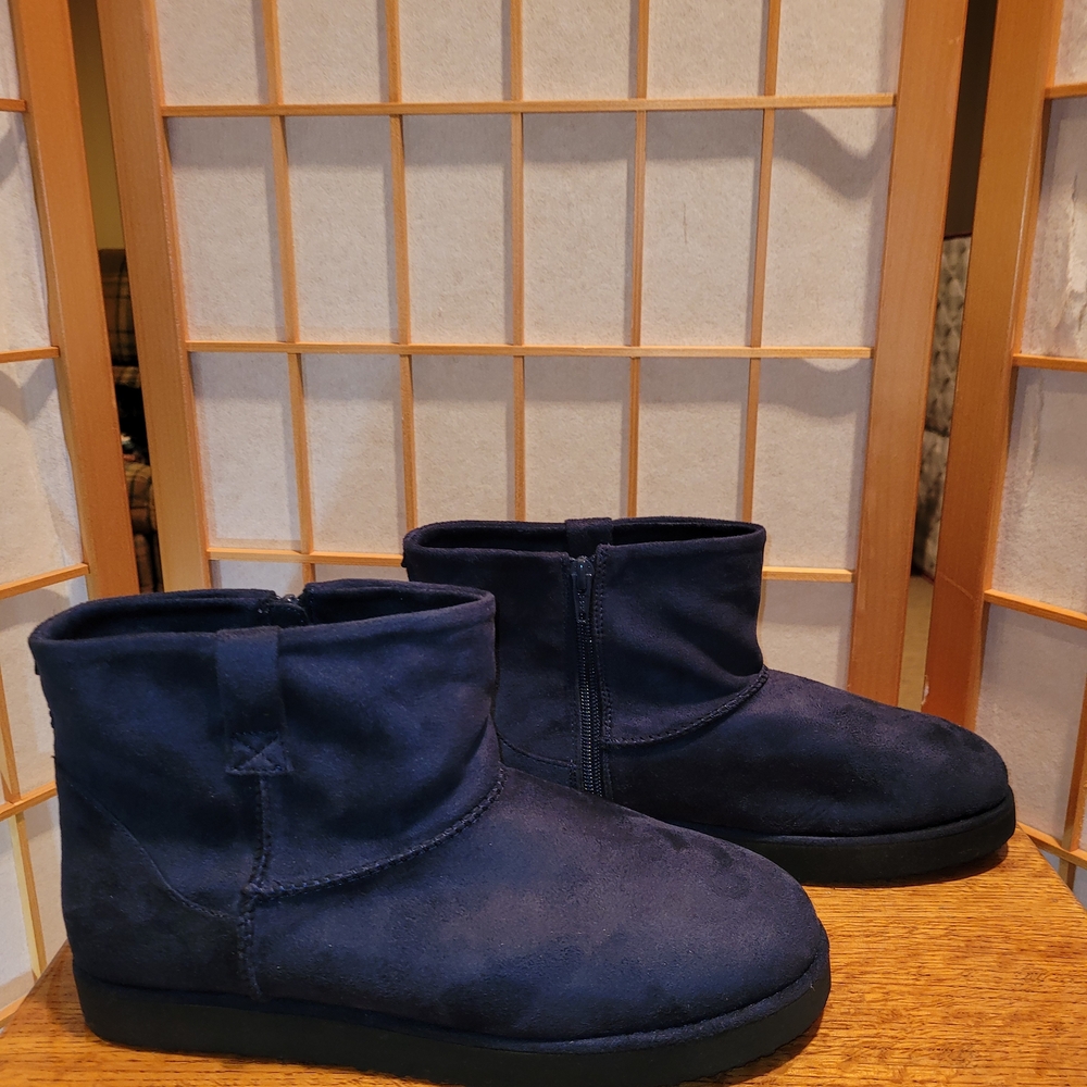 Comfortview Women's Navy Ankle Booties